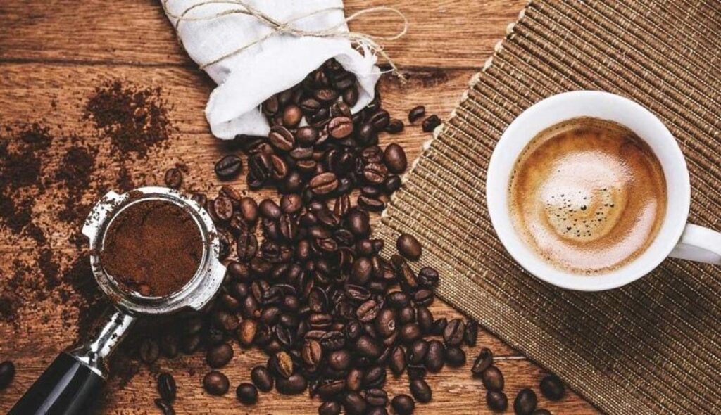 keunikan-kopi-wamena-yang-khas-kopi-terbaik-dari-papua-1024x590 Daftar 10 Jenis Kopi di Indonesia, Nomor 3 Termahal di Dunia